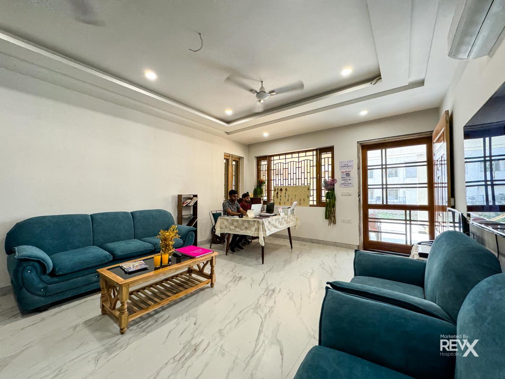 Guru Sadan A Luxe Stay Ayodhya Extérieur photo