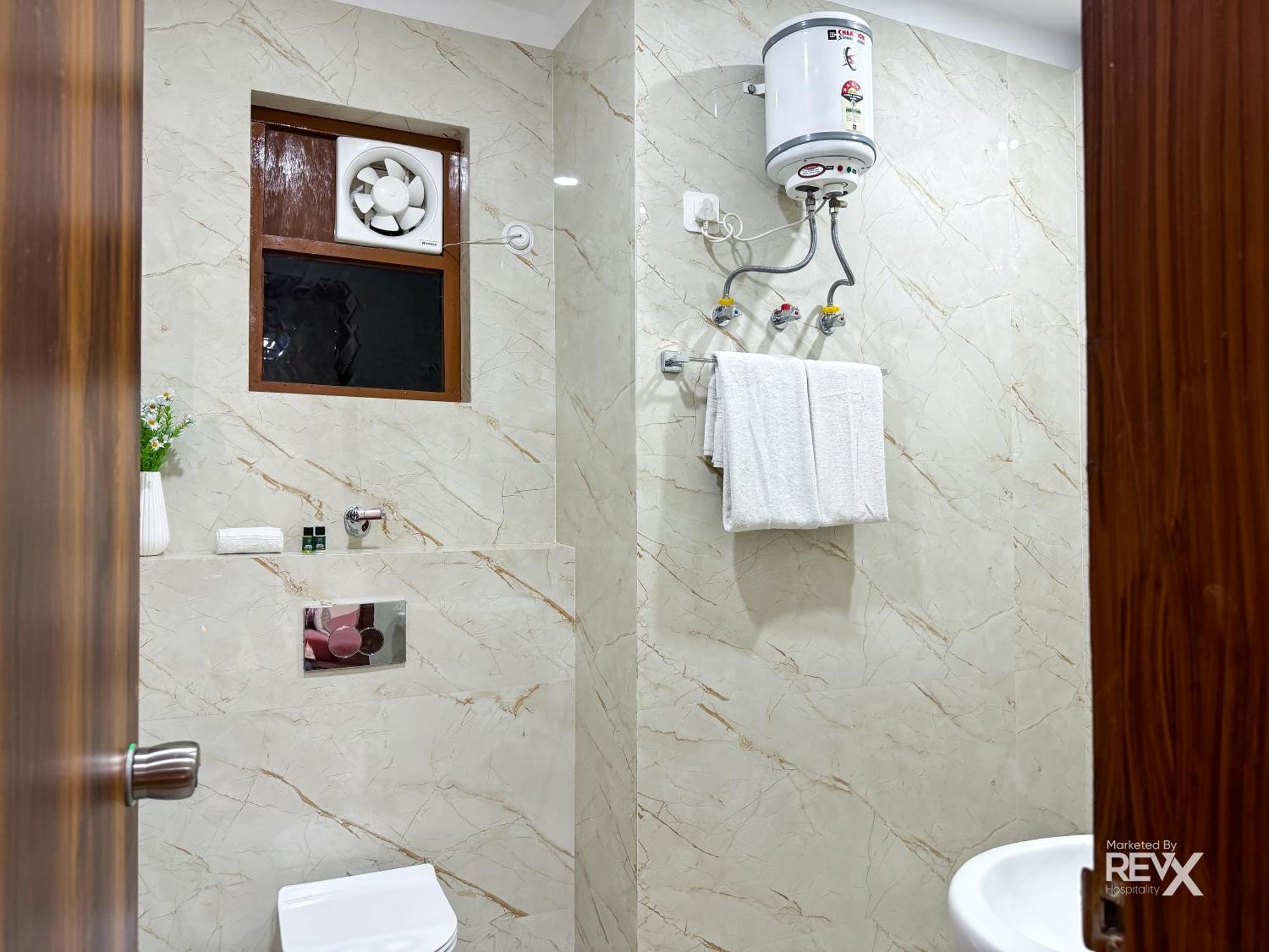 Guru Sadan A Luxe Stay Ayodhya Extérieur photo